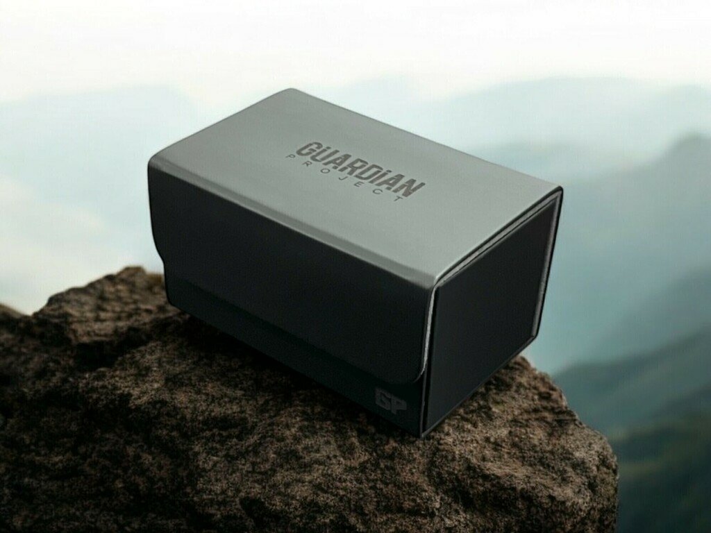 Guardian Deck Box Plus +100